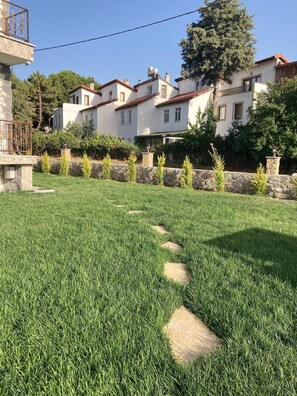 Exterior - BAZYEL OTEL (Ezine)