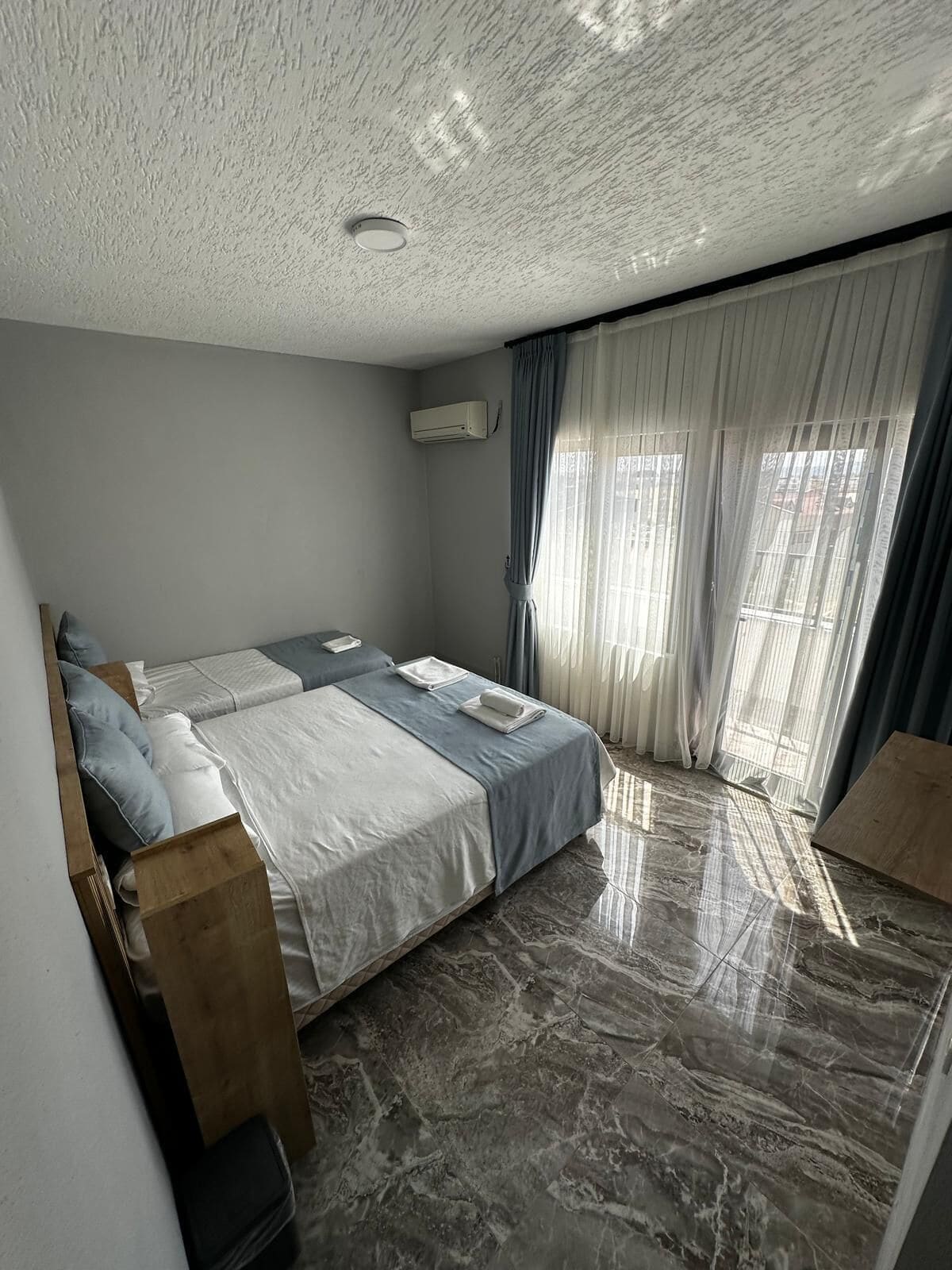 Exclusive Penthouse, Sea View | Premium bedding, individually decorated, individually furnished