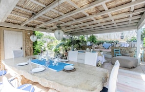 Outdoor dining - 2 bedroom amazing home in Ispica (Ispica)
