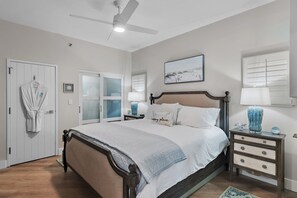 2 Schlafzimmer, Schreibtisch, Bügeleisen/Bügelbrett, Reisekinderbett