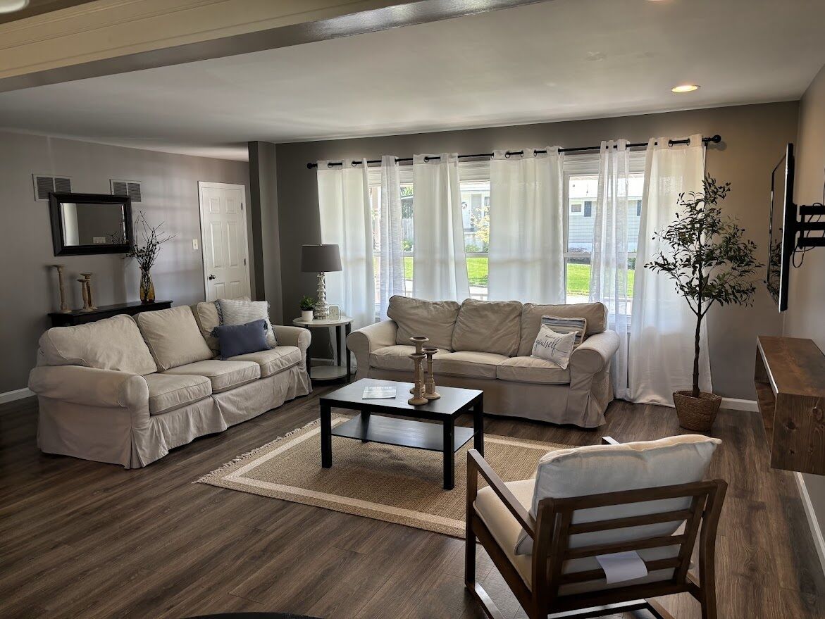 Spacious Single Family Home ~ Close to Penn State with Happy Valley Hospitality