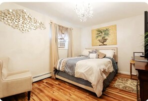 1 habitación, tabla de planchar con plancha, wifi y ropa de cama 