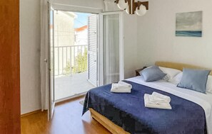 4 Schlafzimmer, Reisekinderbett, kostenloses WLAN, Bettwäsche