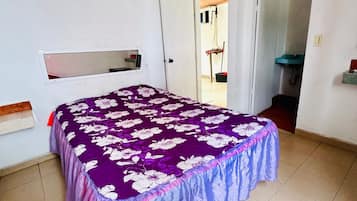 Habitación básica | 1 habitación, wifi gratis y ropa de cama