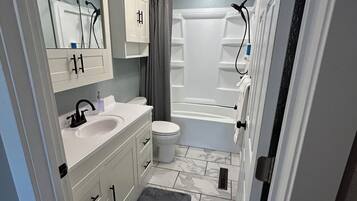 Towels, soap, shampoo, toilet paper
