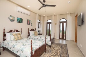 4 habitaciones y caja de seguridad en la habitación 