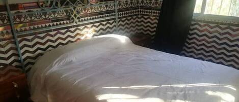 2 habitaciones, tabla de planchar con plancha, wifi y ropa de cama