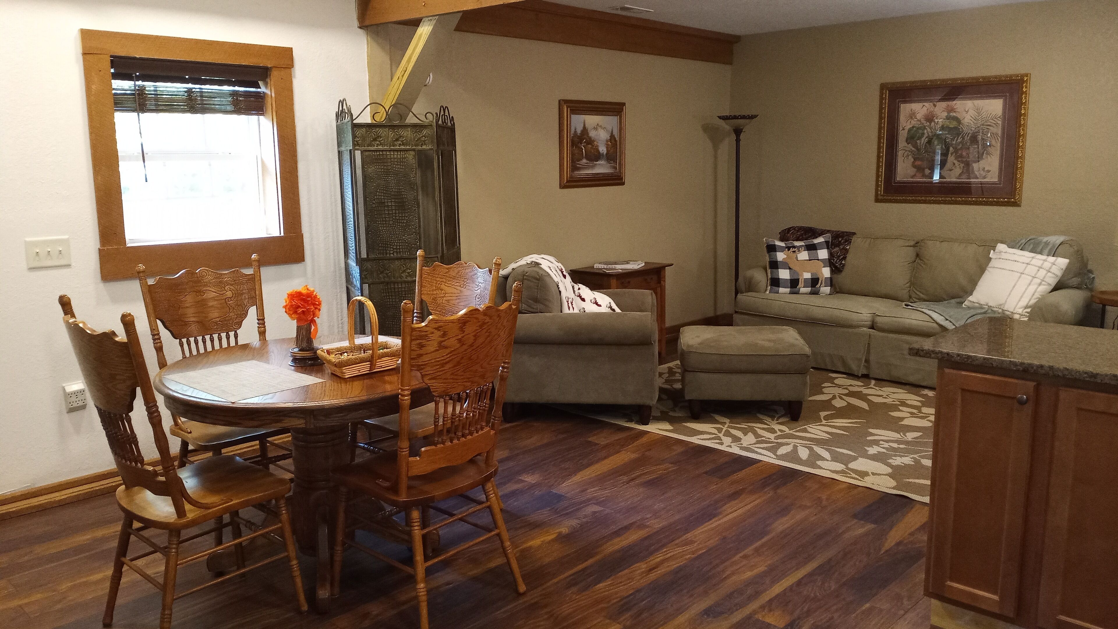 Creek Side Mtn Cabin Near Hiking, Waterfalls, Lakes& Golf. Pets/ Dogs 25lb Less - Pickens, SC