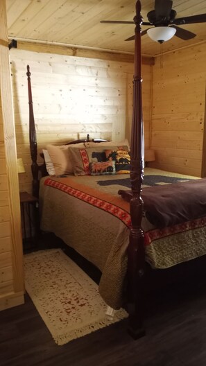 2 室のベッドルーム、WiFi (無料)、ベッドシーツ