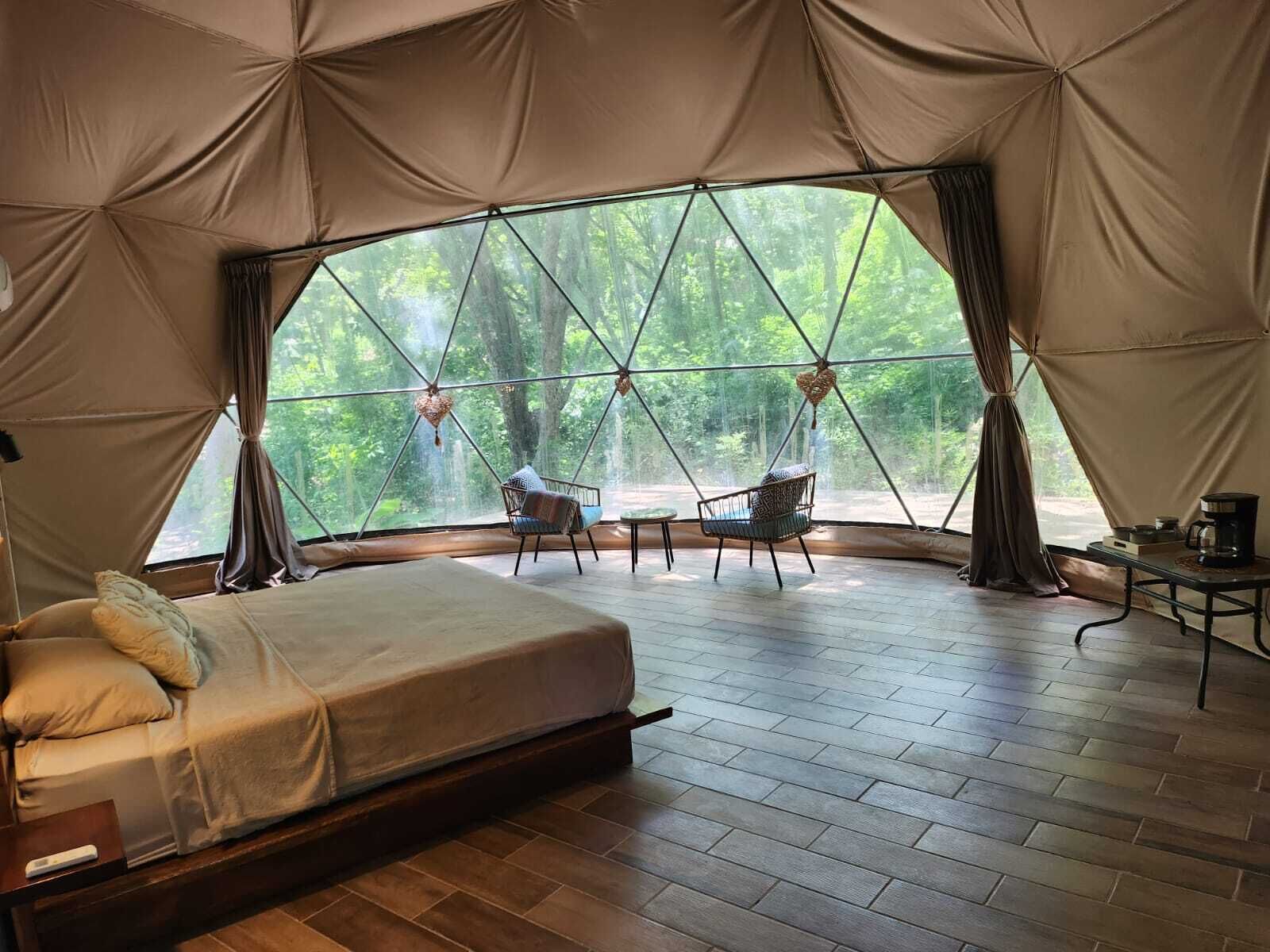 1 chambre, bureau, fer et planche à repasser, Wi-Fi