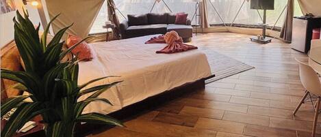 1 slaapkamer, een bureau, een strijkplank/strijkijzer, gratis wifi