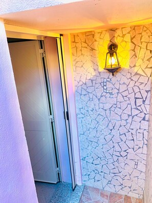Exterior detail - 1 Bedroom Apartment in Limpiddu (Limpiddu)