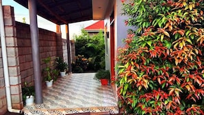 Reception - Bliss-plus Motel (Kabubu)