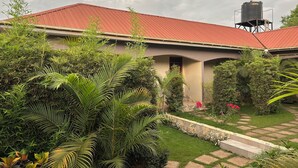 Exterior - Bliss-plus Motel (Kabubu)