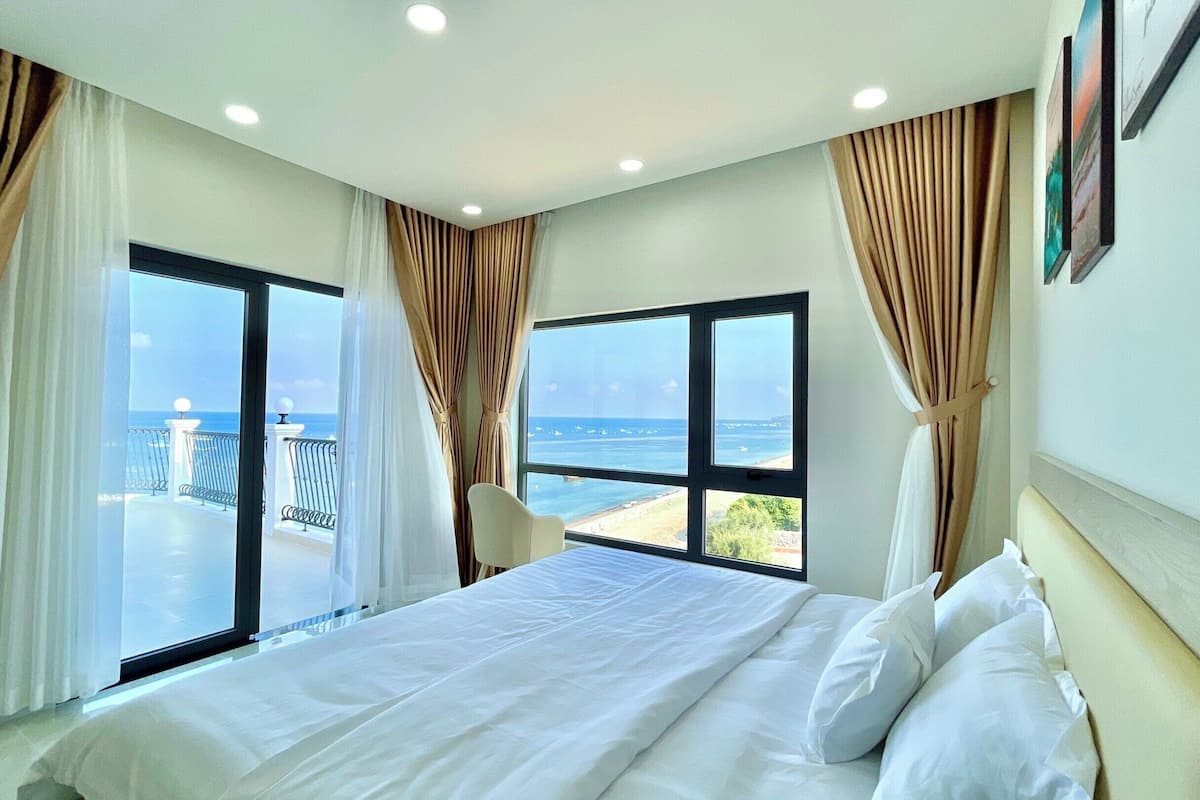 Suite Deluxe, 1 cama King size, para no fumadores, baño privado | 1 habitación, sábanas de algodón egipcio y ropa de cama de alta calidad