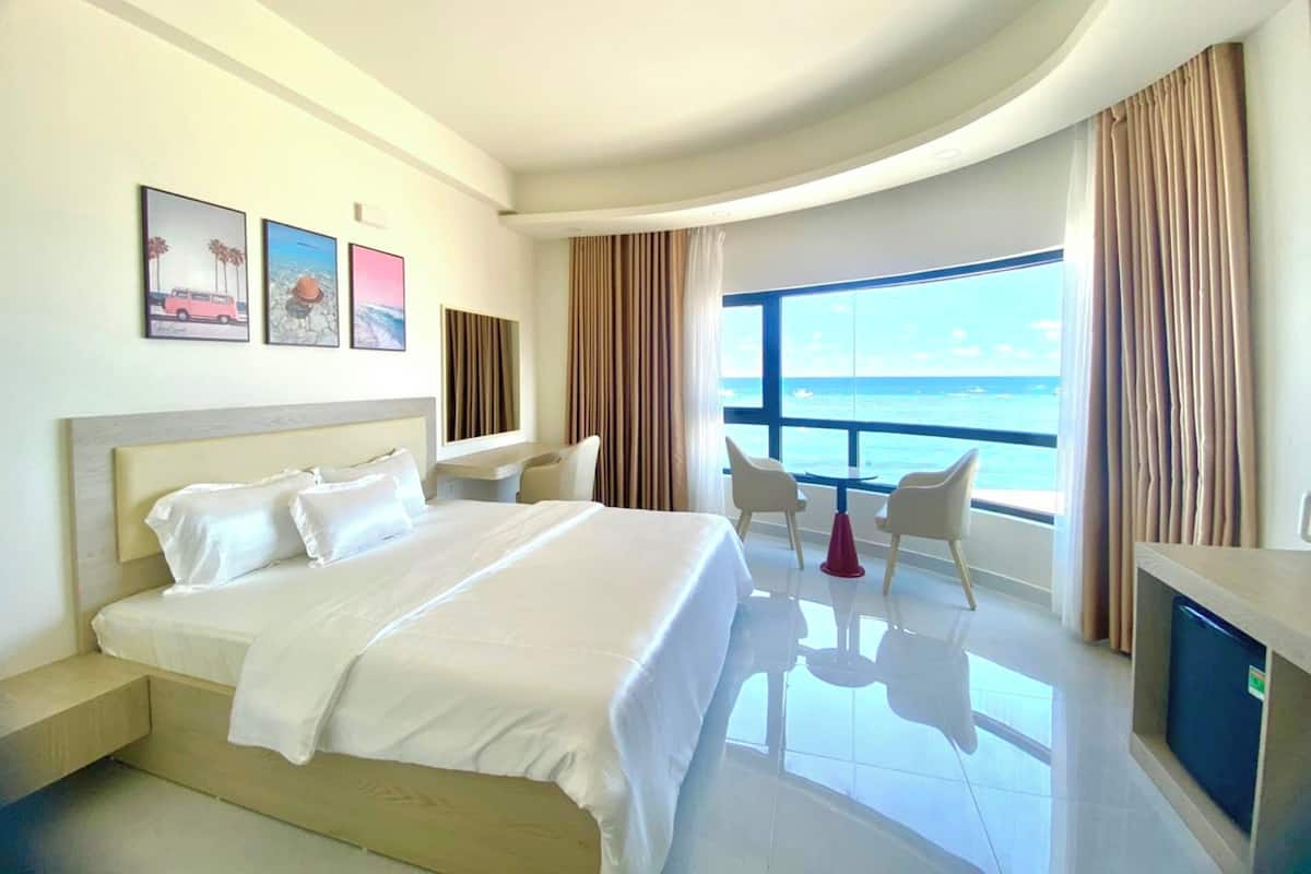 Habitación Deluxe, 1 cama King size, para no fumadores, baño privado | 1 habitación, sábanas de algodón egipcio y ropa de cama de alta calidad