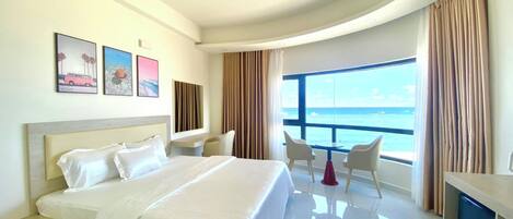 Deluxe kamer, 1 kingsize bed, niet-roken, privébadkamer | Lakens van Egyptisch katoen, luxe beddengoed, donsdekens