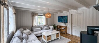 3 bedroom stunning home in Vikebygd