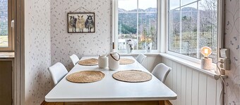 3 bedroom stunning home in Vikebygd
