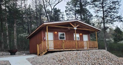 Hogan's Hideout Cottage # 4