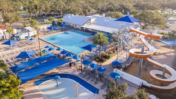 Pool - Lakefront Views & Serene Sarasota Moments-Optional Golf Cart and Dog Fencing! (Sarasota)