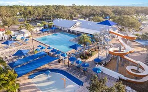 Indoor pool, outdoor pool - Serene Lakefront Views & Sarasota Breezes-Optional Golf Cart for Exploring (Sarasota)