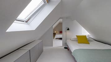 2 bedrooms, bed sheets