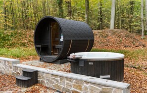 Outdoor spa tub - 2 bedroom cozy home in Kruså (Kruså)