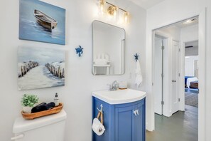 تجهيزات دش، مجففات شعر، مناشف