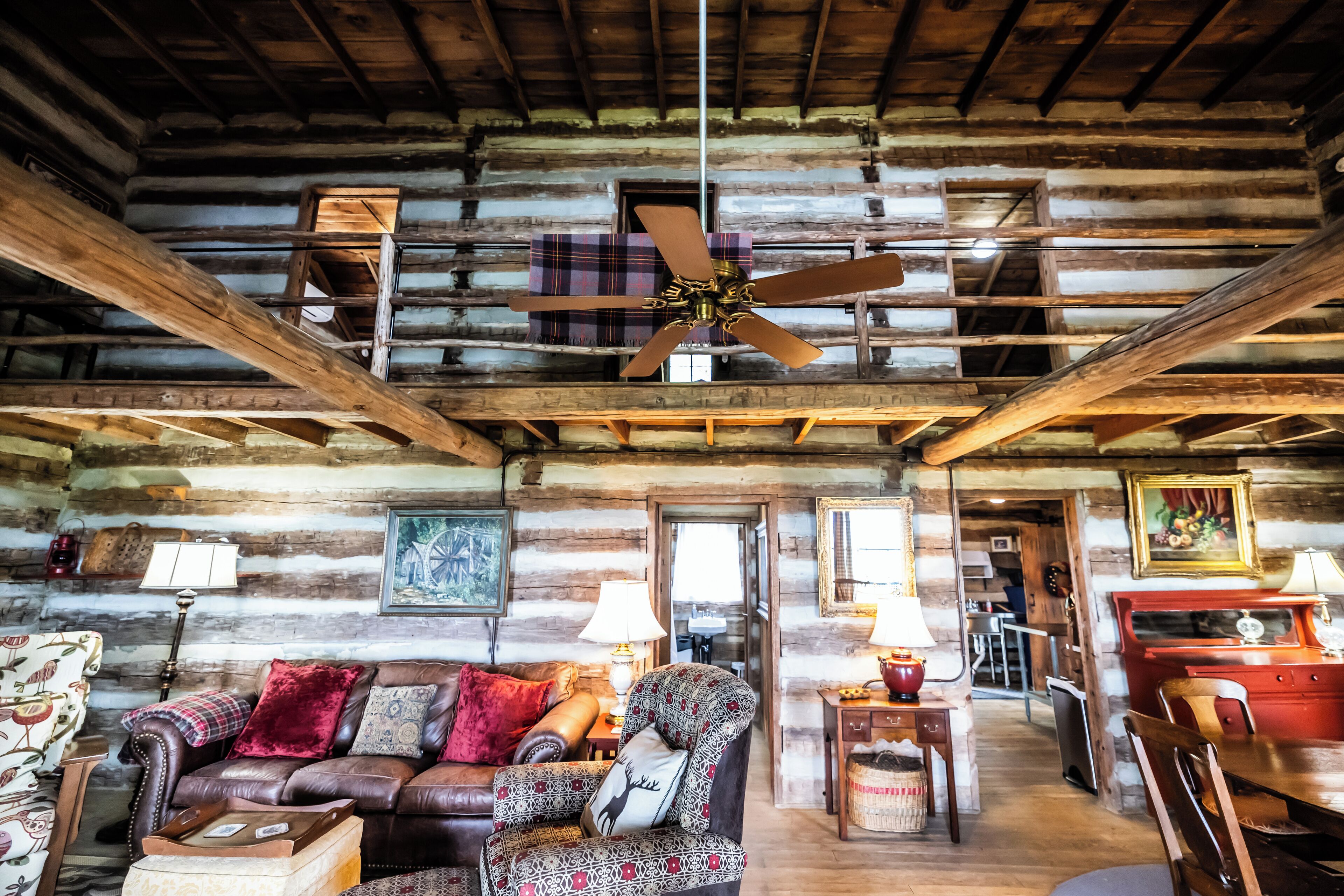 Smart TV, fireplace, books, stereo