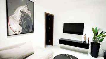 Premier Apartment | Living area | Smart TV, streaming services