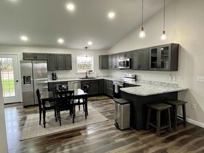 Fridge, microwave, oven, stovetop - !Brand new! Sled Trail Access. 6 minutes to Houlton (Linneus)