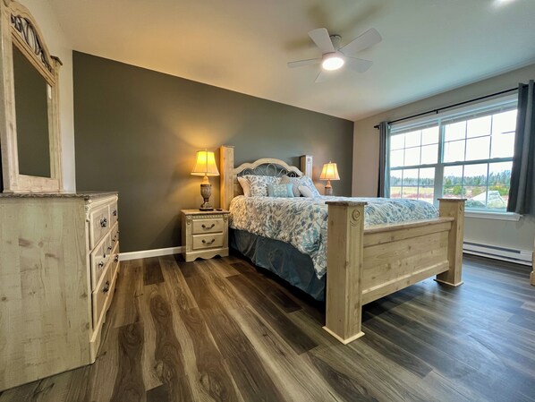 2 bedrooms, iron/ironing board, travel cot, free WiFi