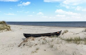 Playa en los alrededores y pesca 
