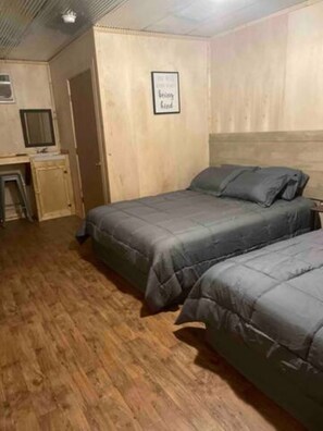1 chambre, fer et planche à repasser, literie fournie