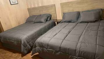 1 chambre, fer et planche Ă repasser, accĂšs Internet, draps fournis