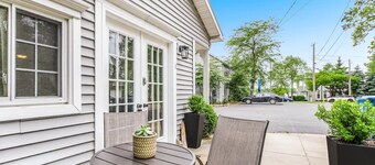 Little Bell's Bungalow / Walkable to Saugatuck and Douglas / Updated
