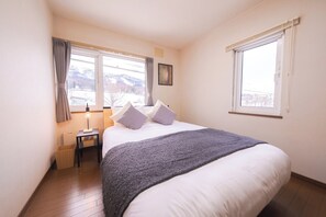 5 bedrooms, free WiFi, bed sheets