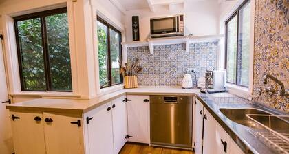 Pet-Friendly Highlands Home with Fireplace