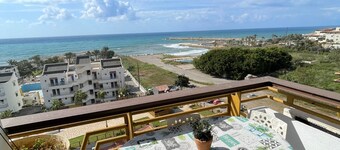 Renovated apartment, Generator is included, beach