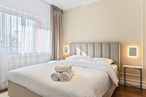 2 室のベッドルーム、アイロン / アイロン台、WiFi、ベッドシーツ