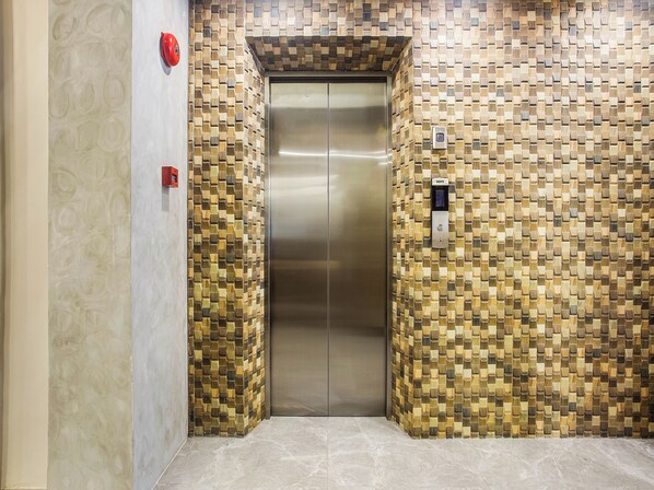 Lift - Airo Hotel-Manila (Manila)