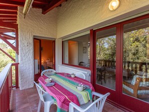 Outdoor dining - Le Bourret by Interhome (Hossegor)