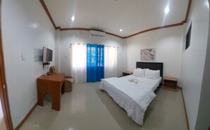 Hypo-allergenic bedding, free WiFi - RGE Hotel near Kalanggaman Island (Palompon)