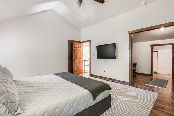 3 slaapkamers, een bureau, reisbedje, gratis wifi