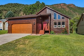 Exterior - Tranquil Mountain Getaway (Glenwood Springs)
