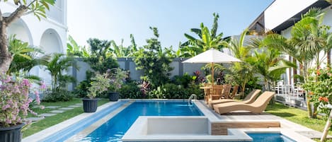 Piscine extérieure