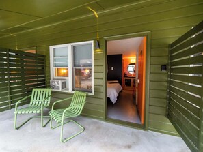 Unclassified image, 4 of 10, button