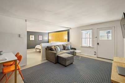 The Brooks Motel: Exceptional Suite