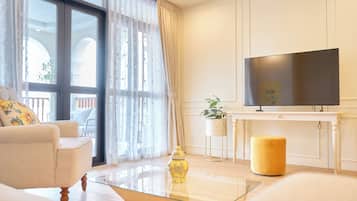 Exclusieve studio suite | Een minibar, een kluis op de kamer, individueel gedecoreerd